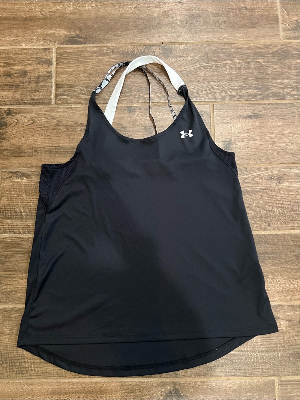 Under Armour Black Women's Racerback Training Tank. Cute triple strap back.